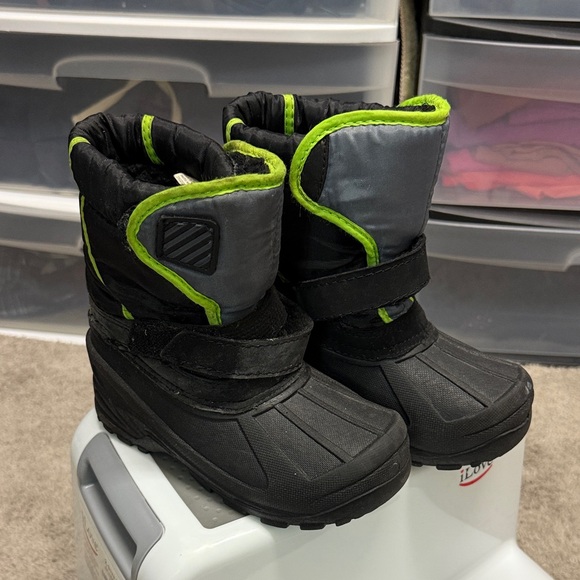 Other - Black and Green Winter Snow Boots Toddler Size 11